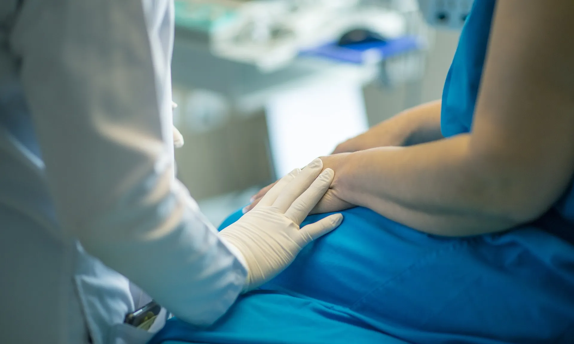 La sanitat pública, al límit en la batalla contra el coronavirus.