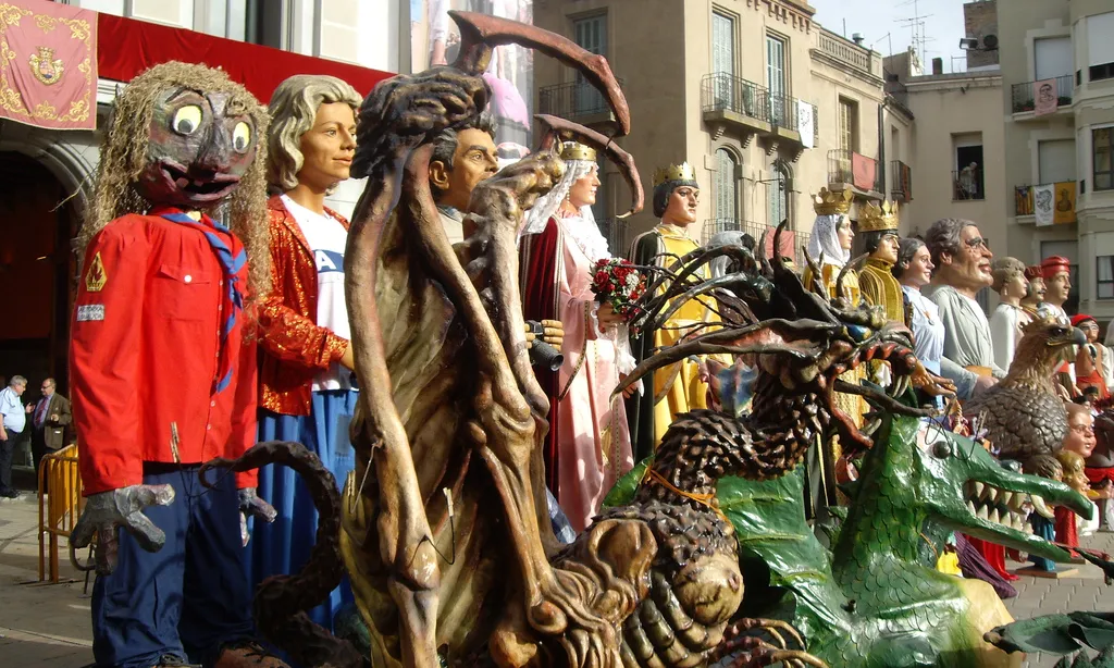 gegants_i_bestiari_tradicional_digualada_0.jpg