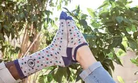 Palau Socks ha donat 2250€ a l'ONG BarcelonActua amb la venda dels seus mitjons.