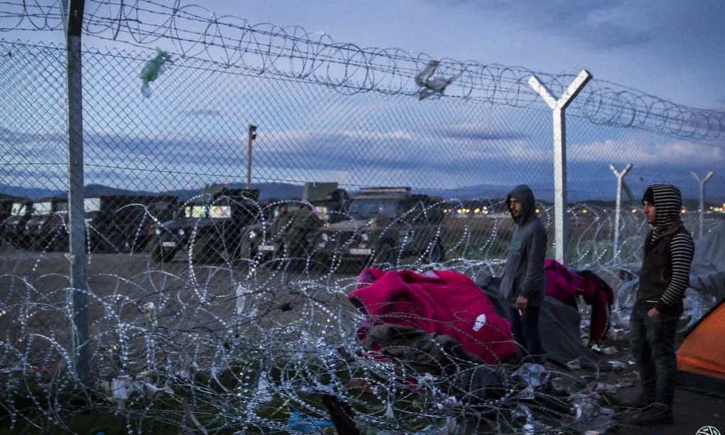 Més de 30 entitats denuncien la inacció de la UE davant la catàstrofe humanitària dels refugiats.