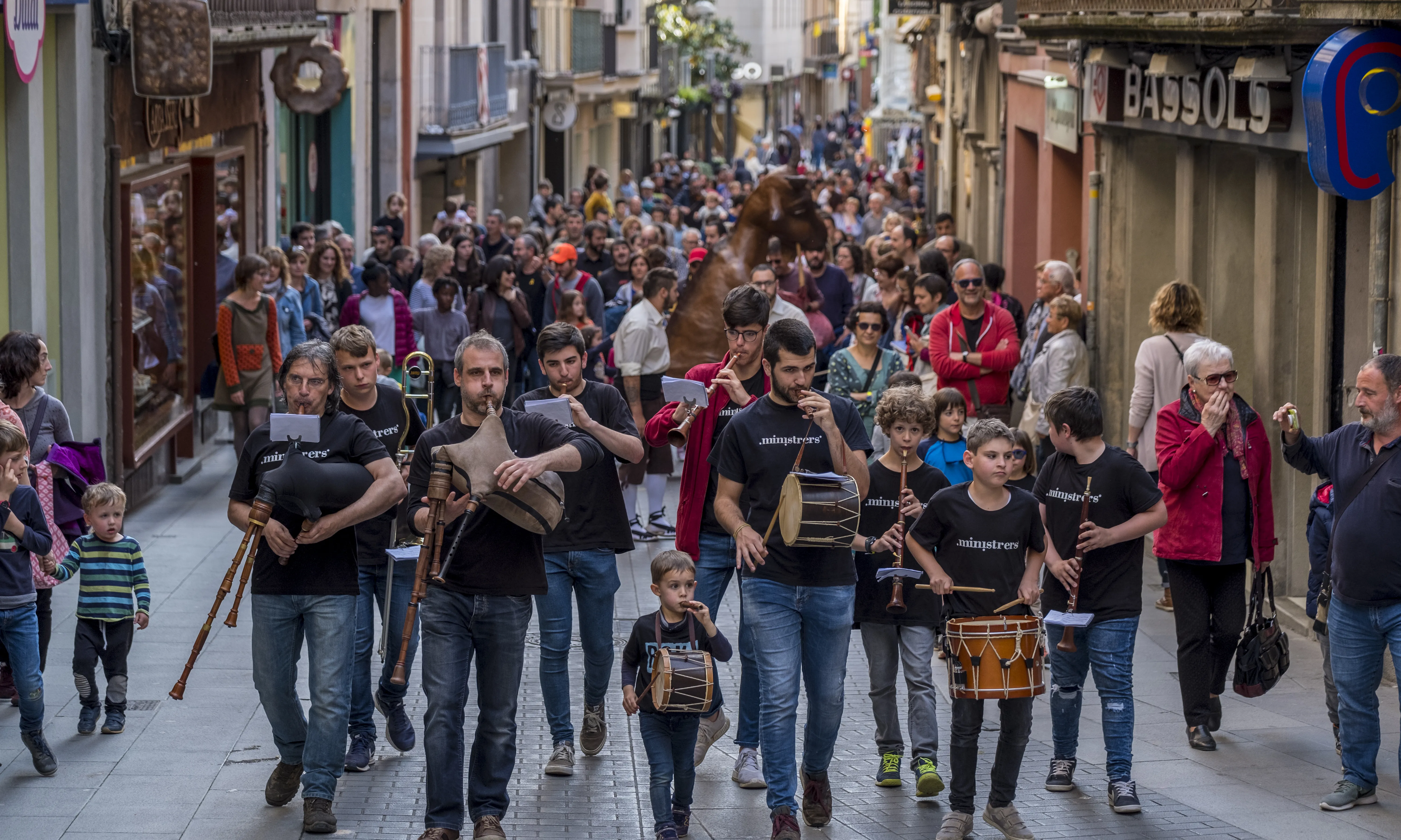 La cornamusa tornarà a sonar als carrers d'Olot.