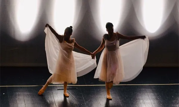 La dansa és gaudir dels moviments i les emocions.