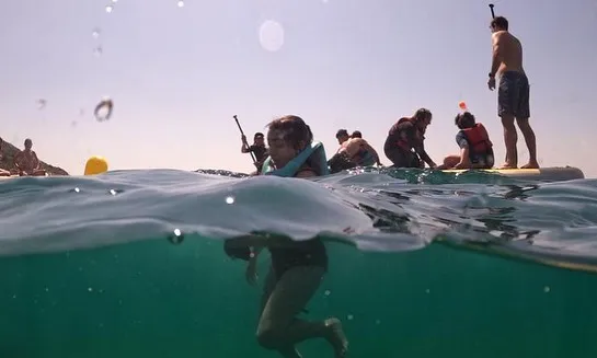 Més que Surf atén cada curs una quarentena d'infants de forma gratuïta.
