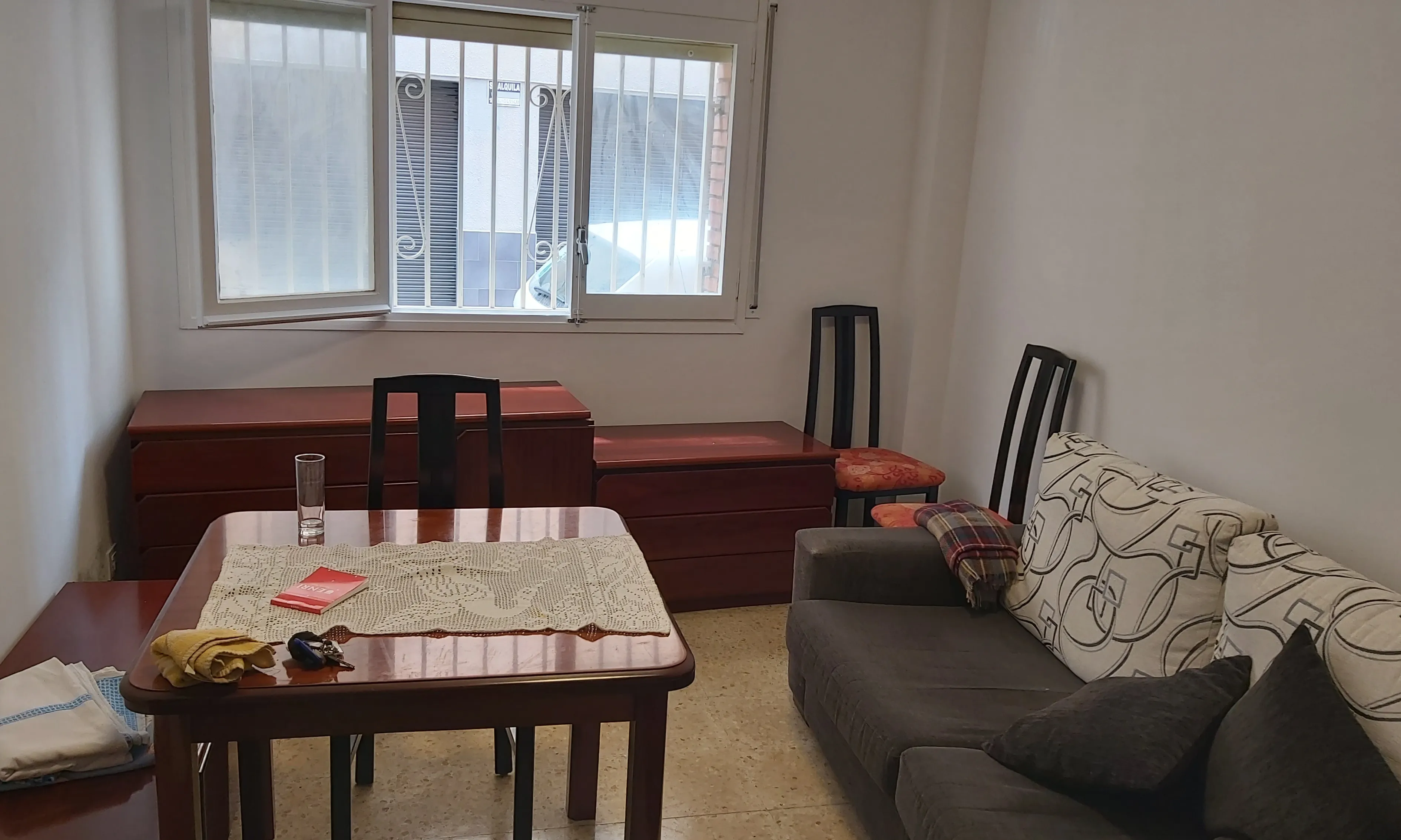 Actualment, en aquest recurs residencial per a joves en risc d'exclusió ja hi viuen dues persones.