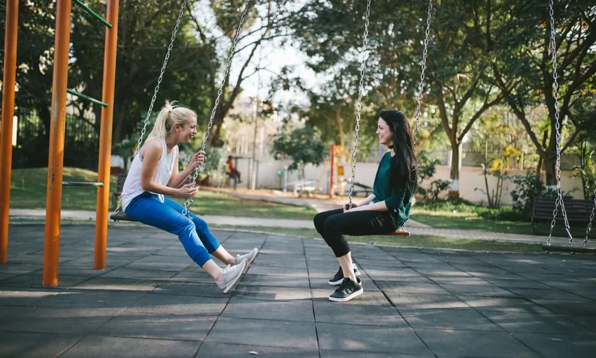 Les entitatspoden participar en el VxL difonent el programa, sent Punt de Trobada del VxL o aportant persones voluntàries i aprenentes d’entre els seus associats i associades, entre d'altres. Font: Unsplash.