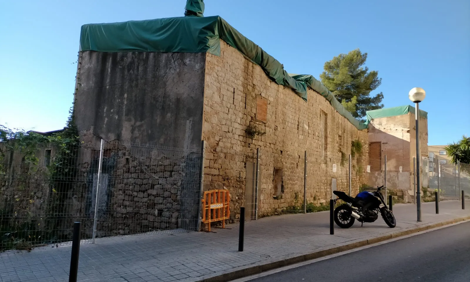L'estat de conservació del Castell de Bellvís va portar al veïnat a impulsar la plataforma.
