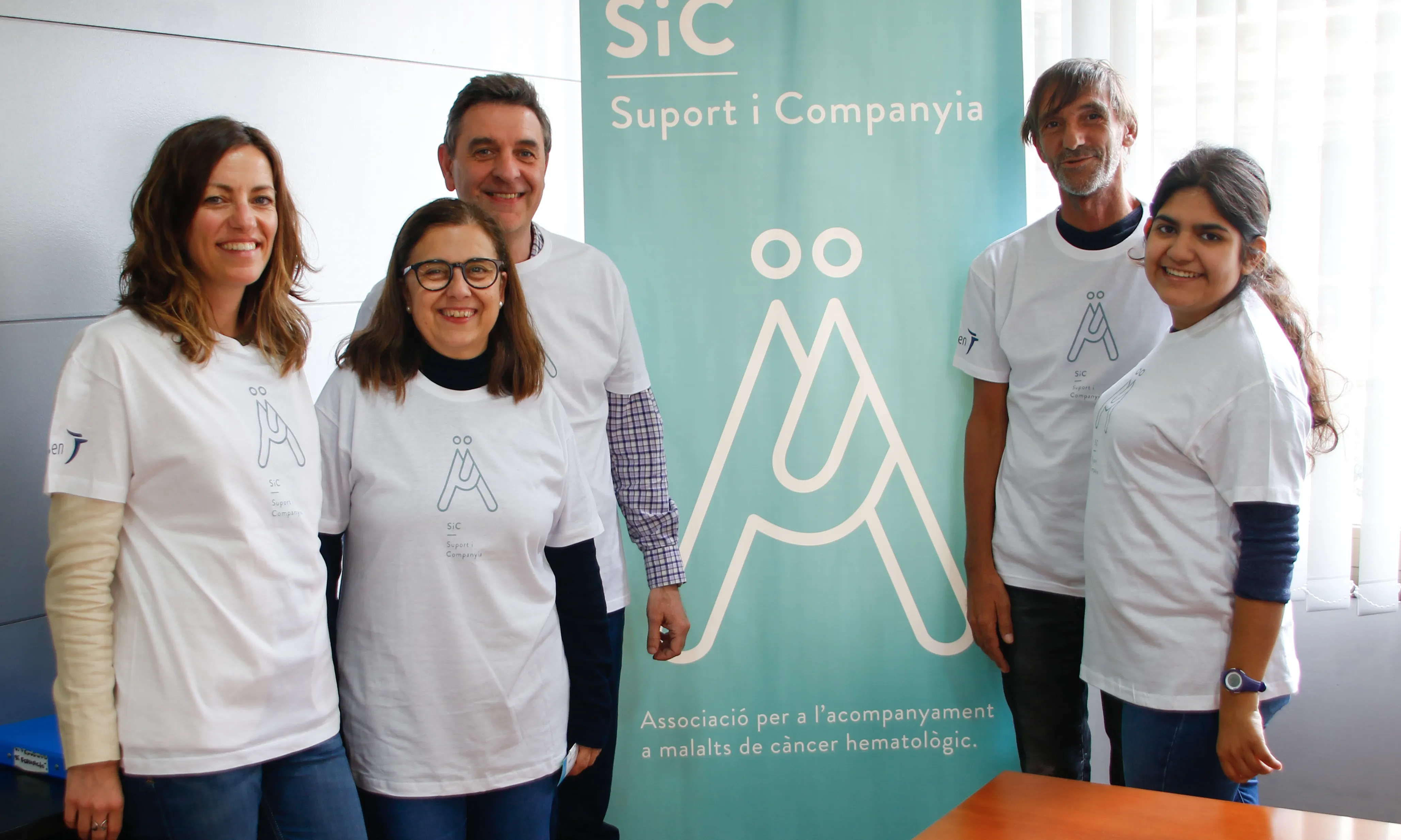 L'entitat ofereix voluntariat hospitalari i domiciliari, així com el suport i companyia d'expacients.