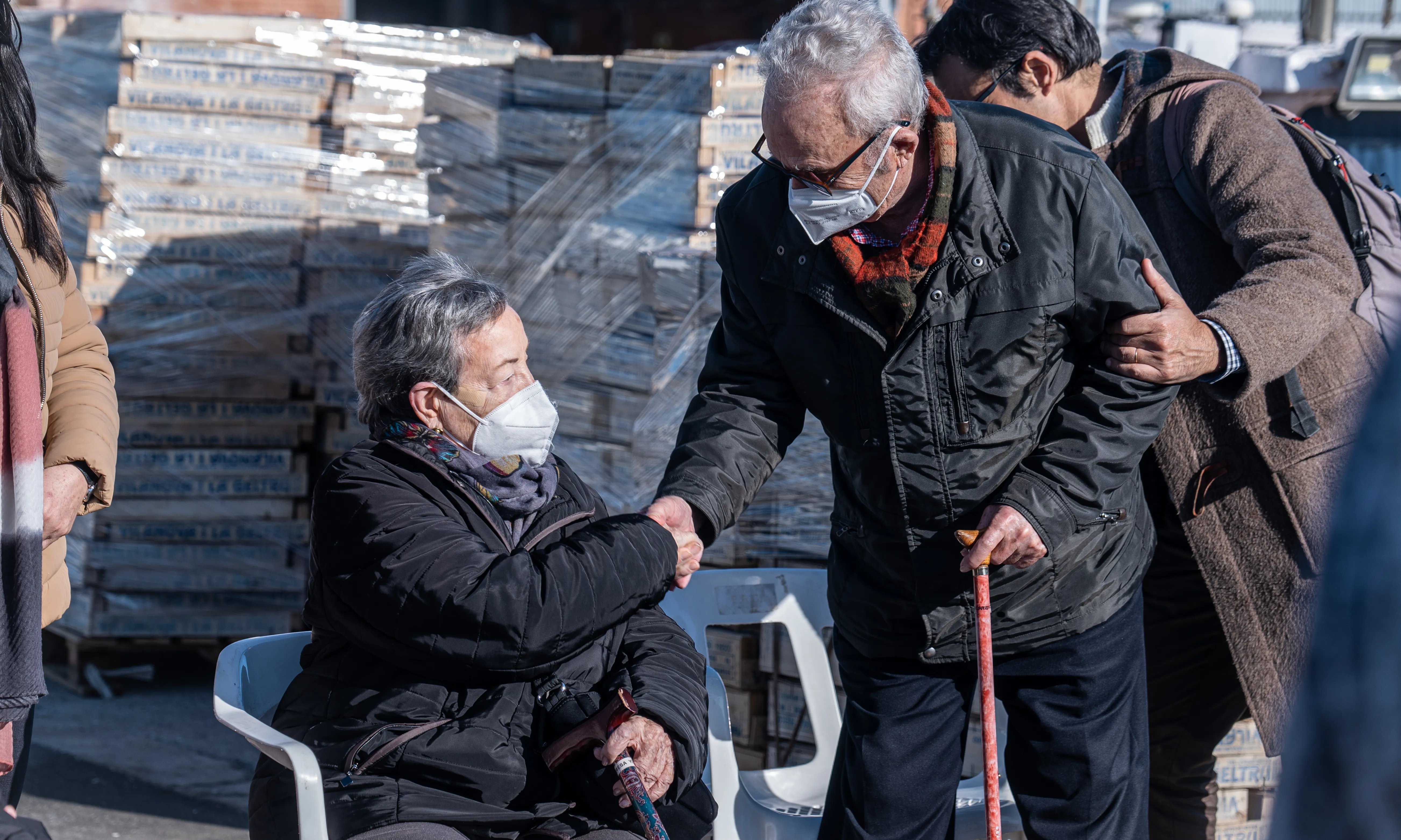 Un dels tallers que Veles per l'Alzheimer ha dut a terme a la Llotja de pescadors de Barcelona.
