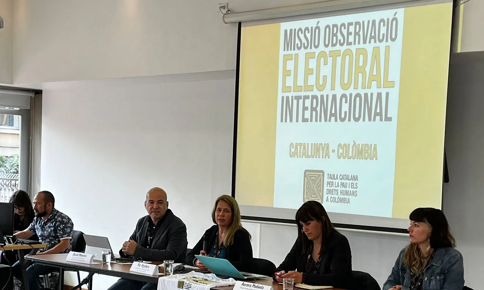 S’han observat fins a trenta-nou centres de votació i seixanta-vuit meses electorals arreu del país.