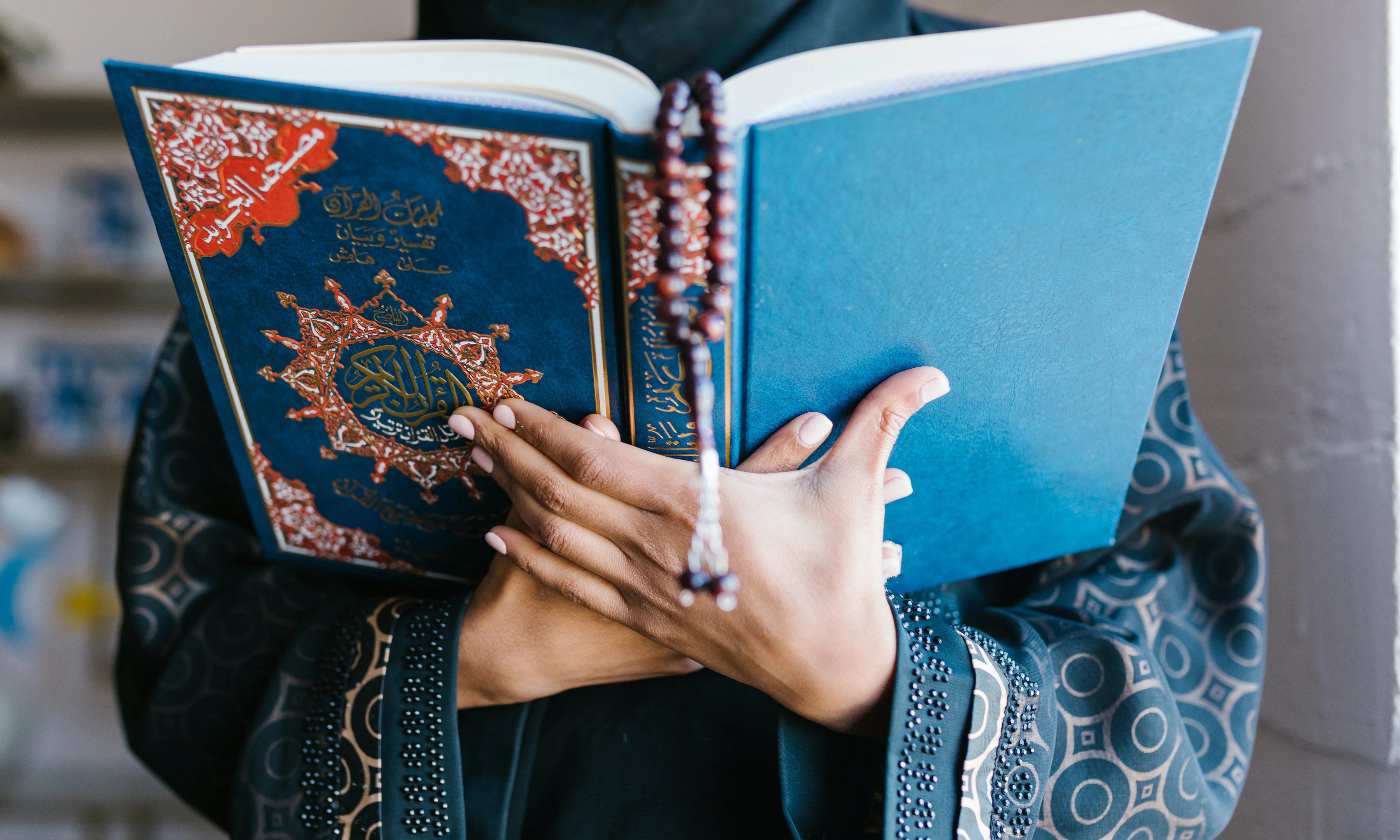 L'informe 'Quan venen de matinada' de l'ODIC diferencia la islamofòbia personal, institucional i la simbòlica.