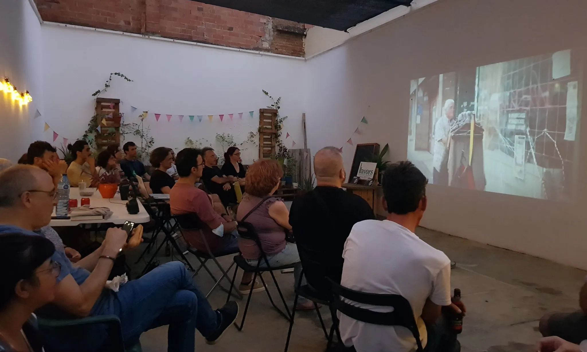 Emissió del documental 'Nosotros no olvidamos' a l'Espai Llavors.