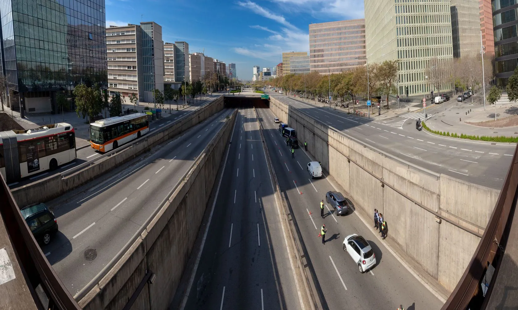 Vista de la Gran Via de Barcelona a l'altura de Ciutat de la Justícia.