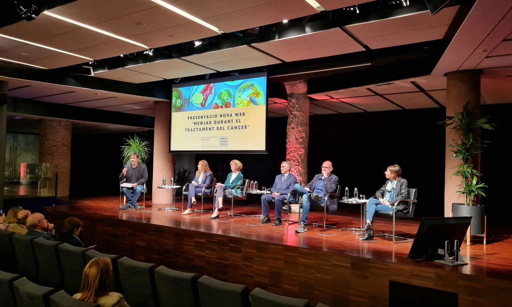 La Fundació Catalunya La Pedrera i la Alícia van presentar el projecte per ajudar les pacients de càncer des de l'alimentació.