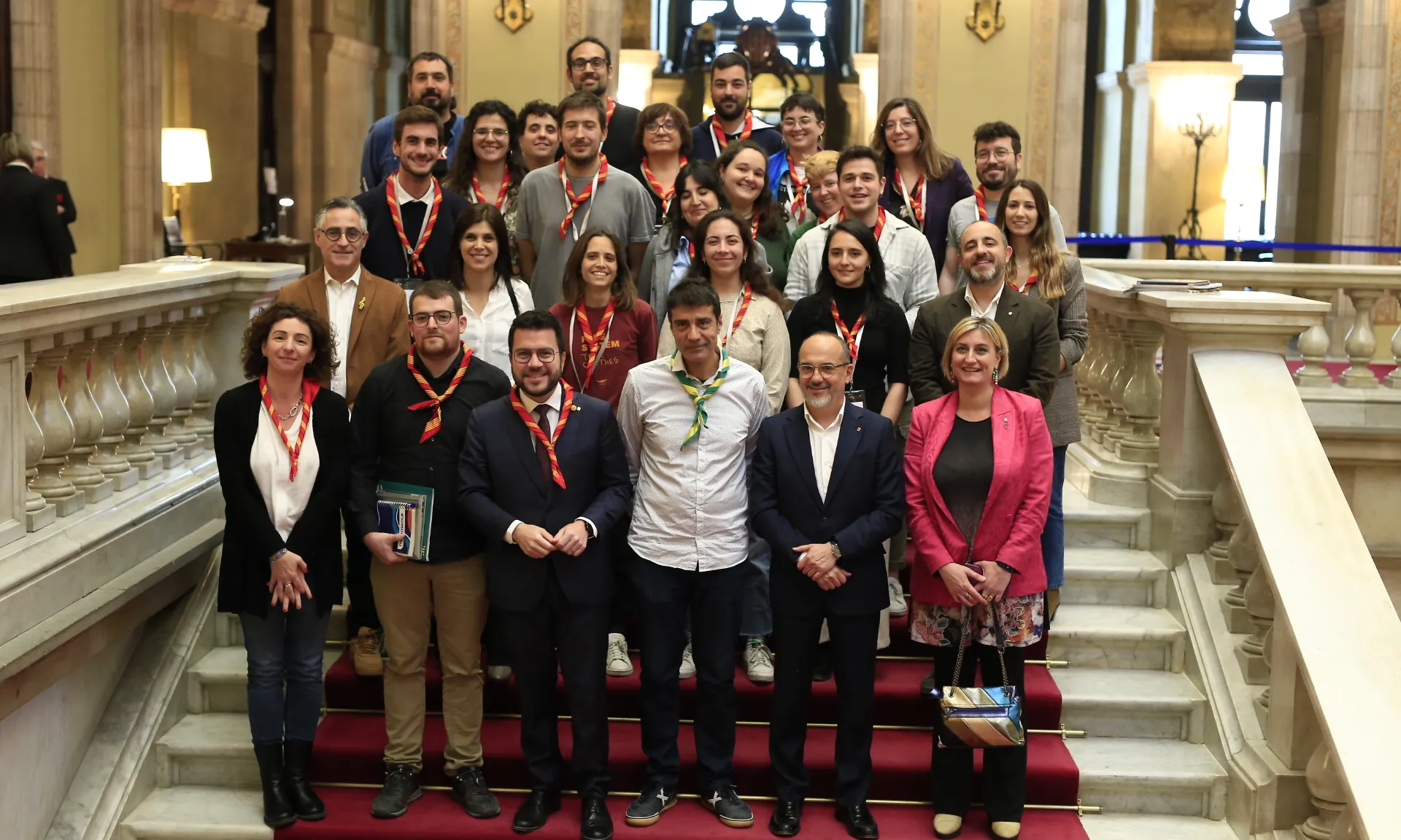 L'escoltisme i el guiatge té una llarga tradició a Catalunya i està present arreu del territori. Compta amb més de 20.000 infants i joves membres, 4.000 dels quals són caps.
