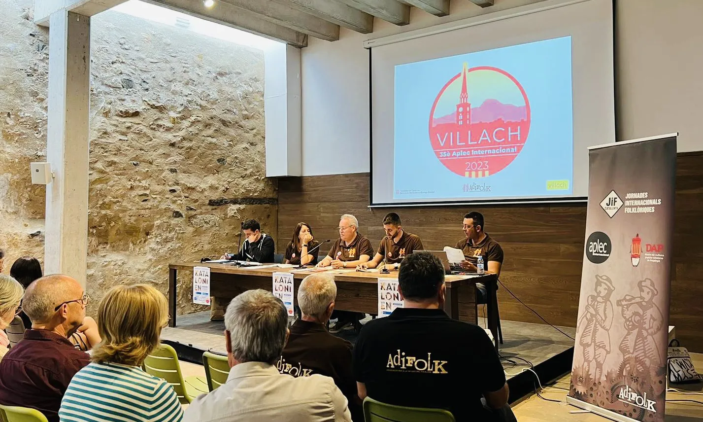 Presentació de la trenta-cinquena edició de l'Aplec Internacional d'Adifolk.