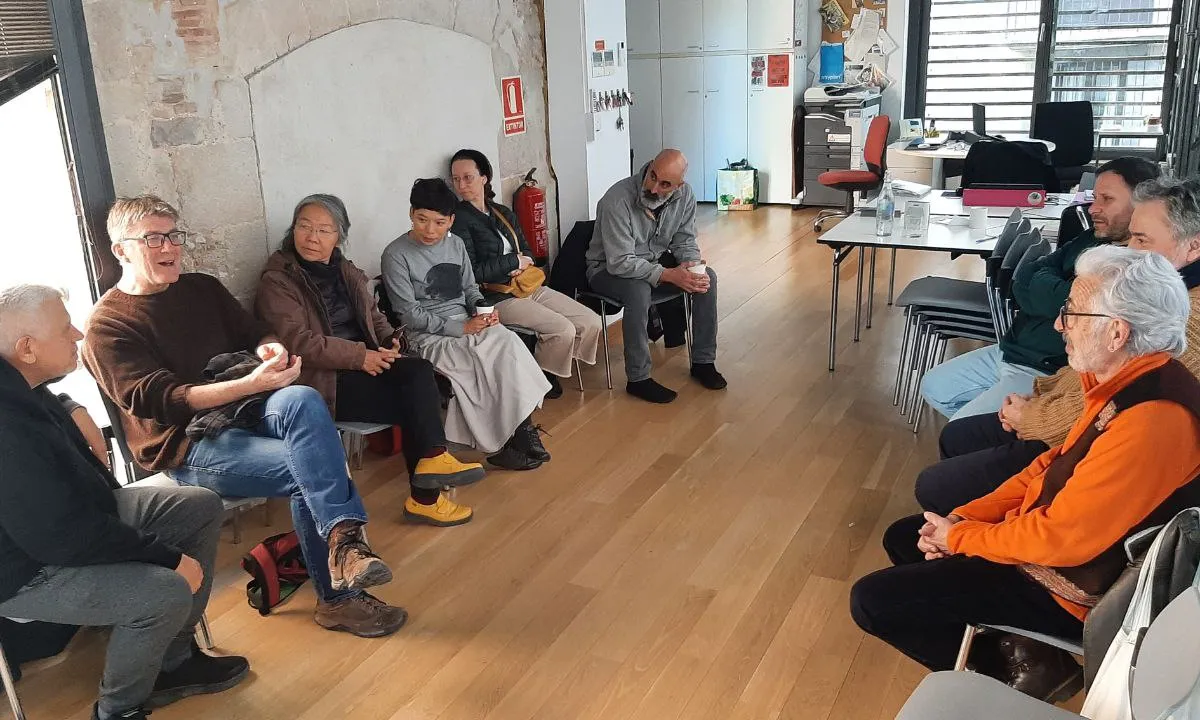 Una de les trobades de sòcies que es fan per comentar l'evolució del projecte i valorar les opcions de futur.