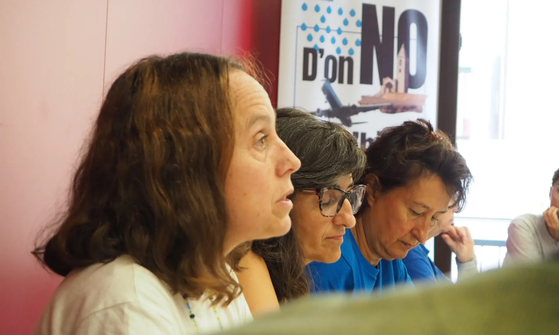 Pel que fa a la gestió de l'aigua, les entitats afirmen que es posen els interessos econòmics per sobre la crisi climàtica. Font: Aigua és Vida