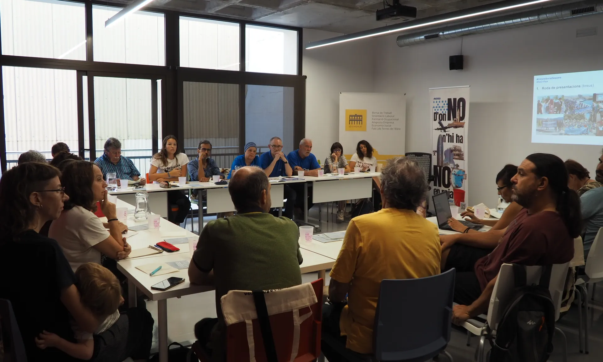 La II Cimera Social per la Sequera va tenir lloc a Amposta, acollint una vintena d'organitzacions. Font: Aigua és Vida