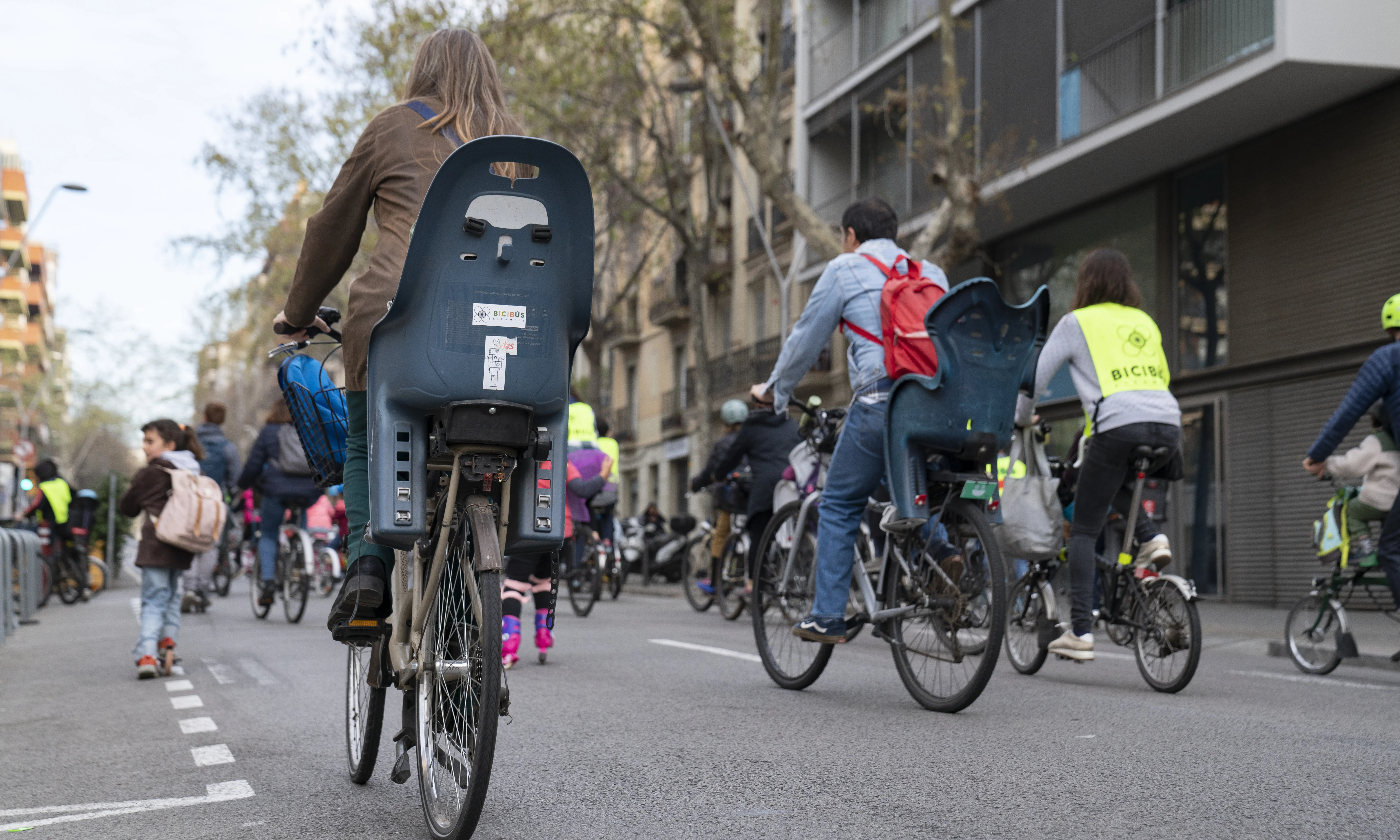 Informar del mal estat de la pintura dels carrils bici o del mal estat del paviment de la xarxa ciclista són dos dels principals objectius. Font: Ajuntament de Barcelona