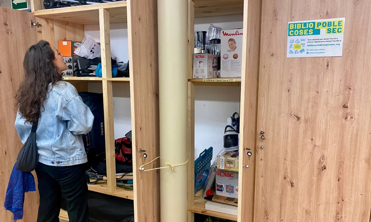 El catàleg de la Bibliocoses, amb més de 45 objectes, es pot consultar en línia.