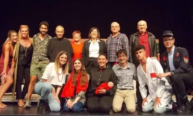 Equip del Grup de Teatre Pere Sans del Centre Cultural Recreatiu d'Ulldecona.