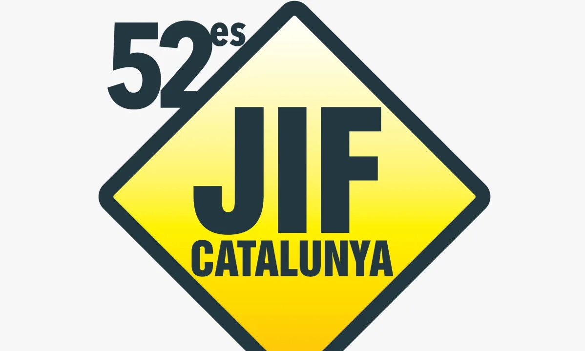 Cultures d'arreu del món aterren a Barcelona. Font: Adifolk.