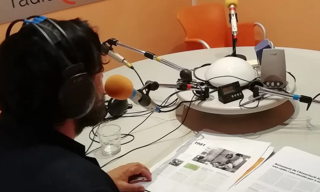 Ràdio Arrels és coneguda com 'La veu de Catalunya Nord'.