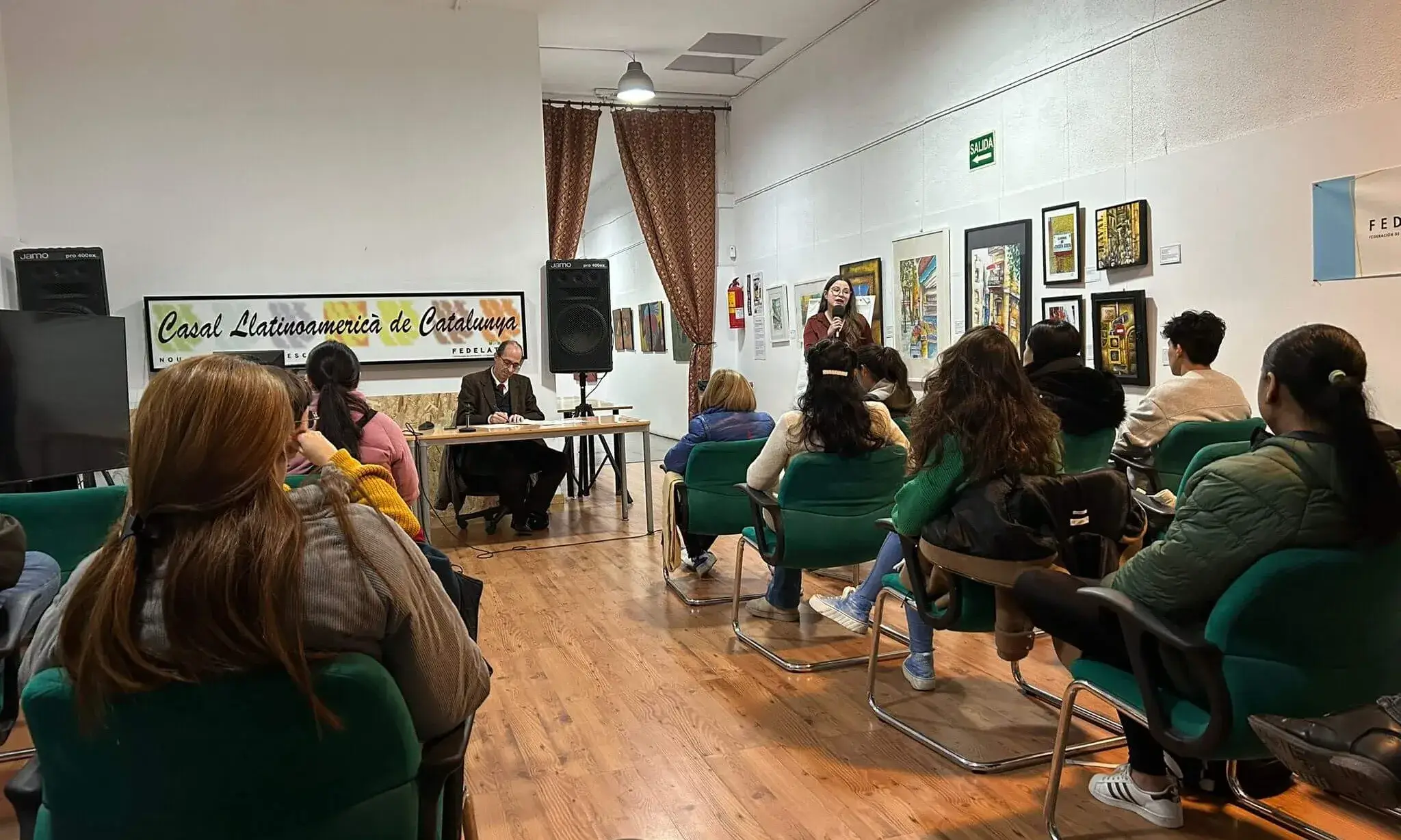 Espai de trobada de Fedelatina amb la comunitat llatinomaericana 