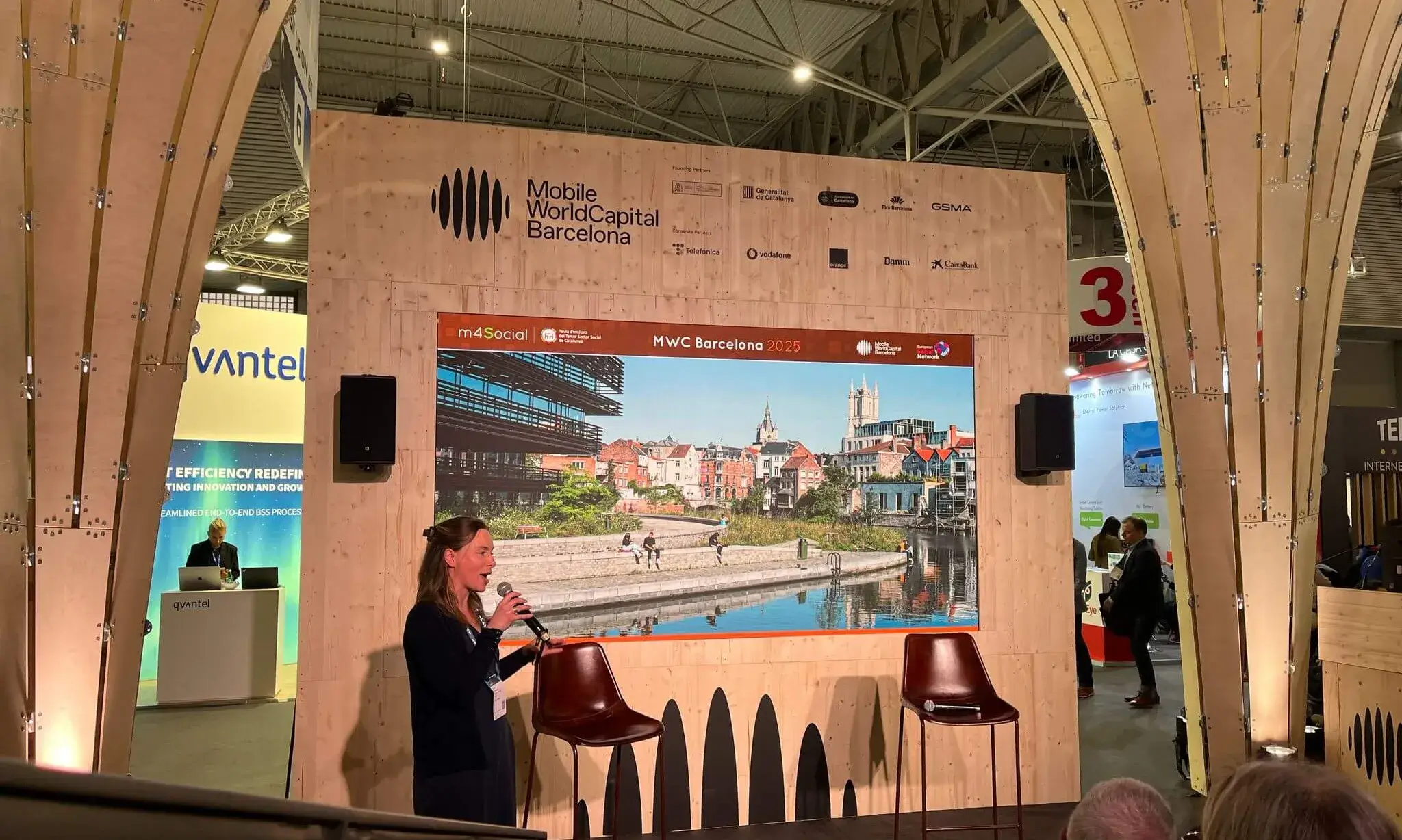 Maria Ewema presentant ‘E-Inclusion’. 