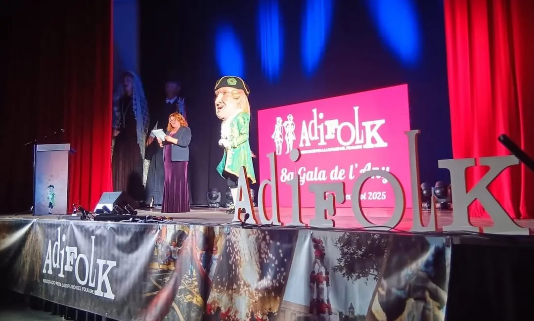 La tria d'Estocolm es va anunciar a la Gala de l'Any d'Adifolk.