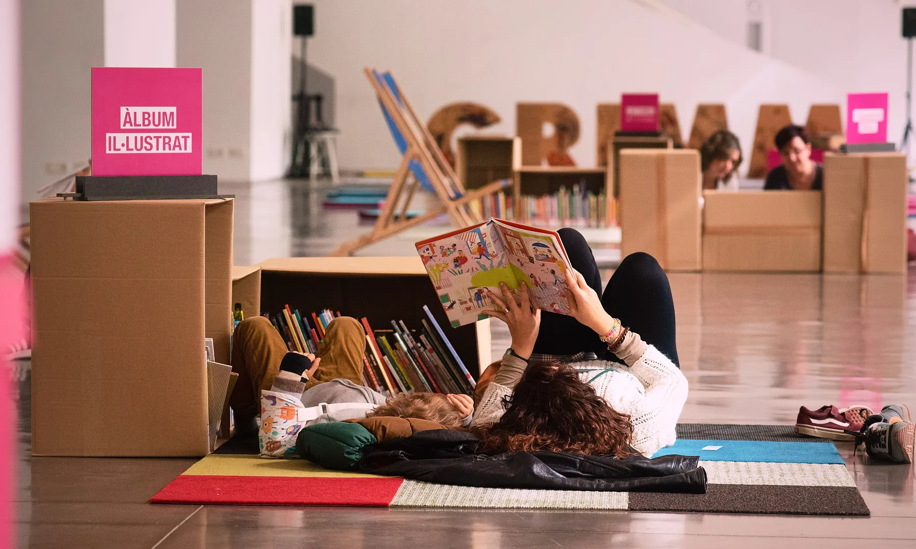 El FLIC celebra setze edicions apropant la literatura i les arts a infants i famílies.