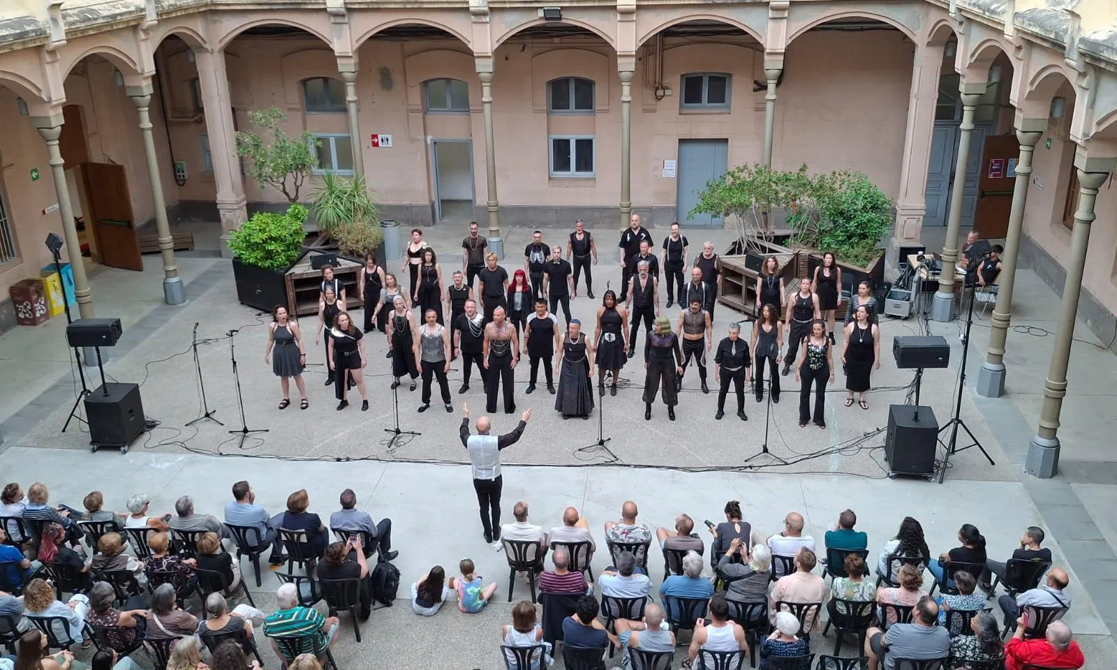 La coral prepara actualment el seu concert de final de curs, que tindrà lloc el 4 de juliol. Font: Barcelona Rainbow Singers