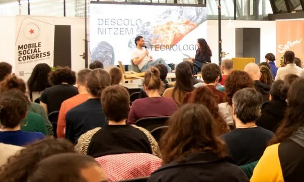 Una de les alternatives que impulsa Setem és el Mobile Social Congress dintre de la campanya 'Electrònica Justa'.