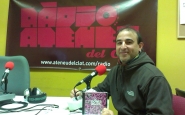 Markos Moya a Ràdio Ateneu del Clot. Font: 