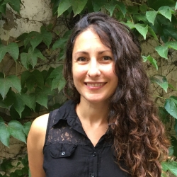 Laura Casas, responsable de comunicació de Lluïsos de Gràcia, i redactora de Xarxanet del 2011 al 2015.