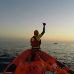 ProActiva Open Arms fa set anys que fa missions al mar per salvar persones que busquen refugi.
