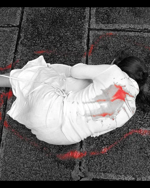 Dona ferida a terra_Libertinus_Flickr