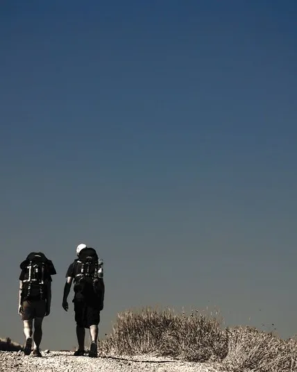 Dos caminants junts. Font: victor_nuno (Flickr) Dos caminants junts. Font: victor_nuno (Flickr)