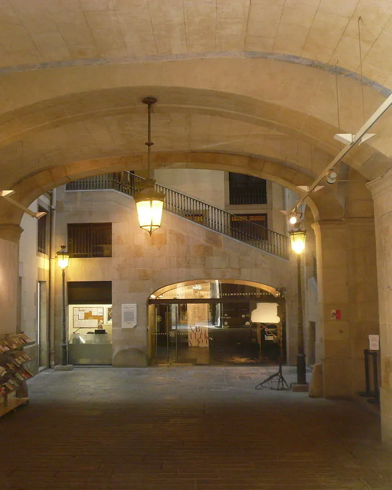 L'Ateneu Barcelonès, lloc d'acollida de la Viquimarató del Dia de les Escriptores. Imatge de Pere López. Llicència d'ús CC BY SA 3.0