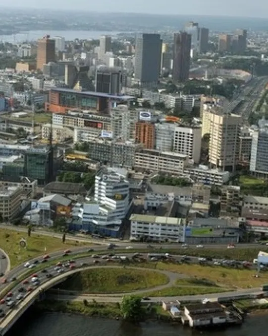 Abidjan, la ciutat principal de la Costa d'Ivori