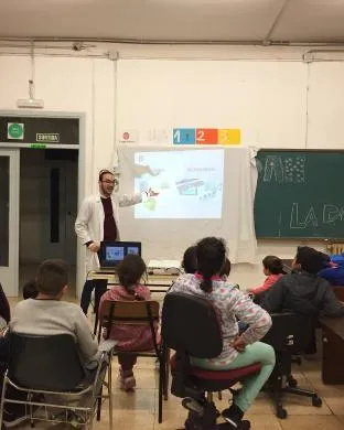 El Projecte de l'Espai d'Aprenentatge, de la PAH Tarragona, va ser el projecte a qui es va destinar l'1% del curs 2016-17. 