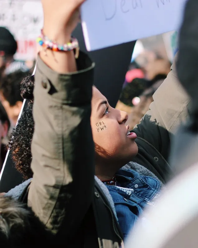 En grups de treball es reflexionarà sobre el lideratge de la dona i la seva coresponsabilitat a la feina. Font: Unsplash.