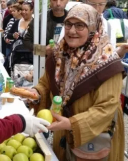Celebració conjunta de l'Iftar i la Pasqua cristiana.