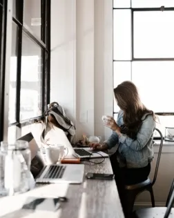 L’objectiu és conèixer com dirigir una empresa des d’un lideratge femení competitiu i convertir-se en empresàries. Font: Unsplash.