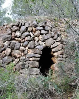 Jornada de voluntariat per la reconstrucció d'una barrada de pedra seca amb el Gepec