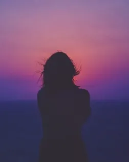 La sessió està emmarcada en la 13a mostra de Cinema Salut, Drets, Acció. Font: Unsplash.