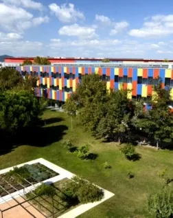 Totes les instal·lacions estaran adaptades a persones amb diversitat funcional i estan dissenyades sota criteris de sostenibilitat. Font: Fundesplai.