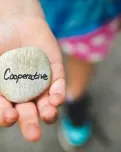 L’objectiu és promoure la continuïtat d’empreses properes al tancament a partir de l’acompanyament a projectes col·lectius. Font: Unsplash.