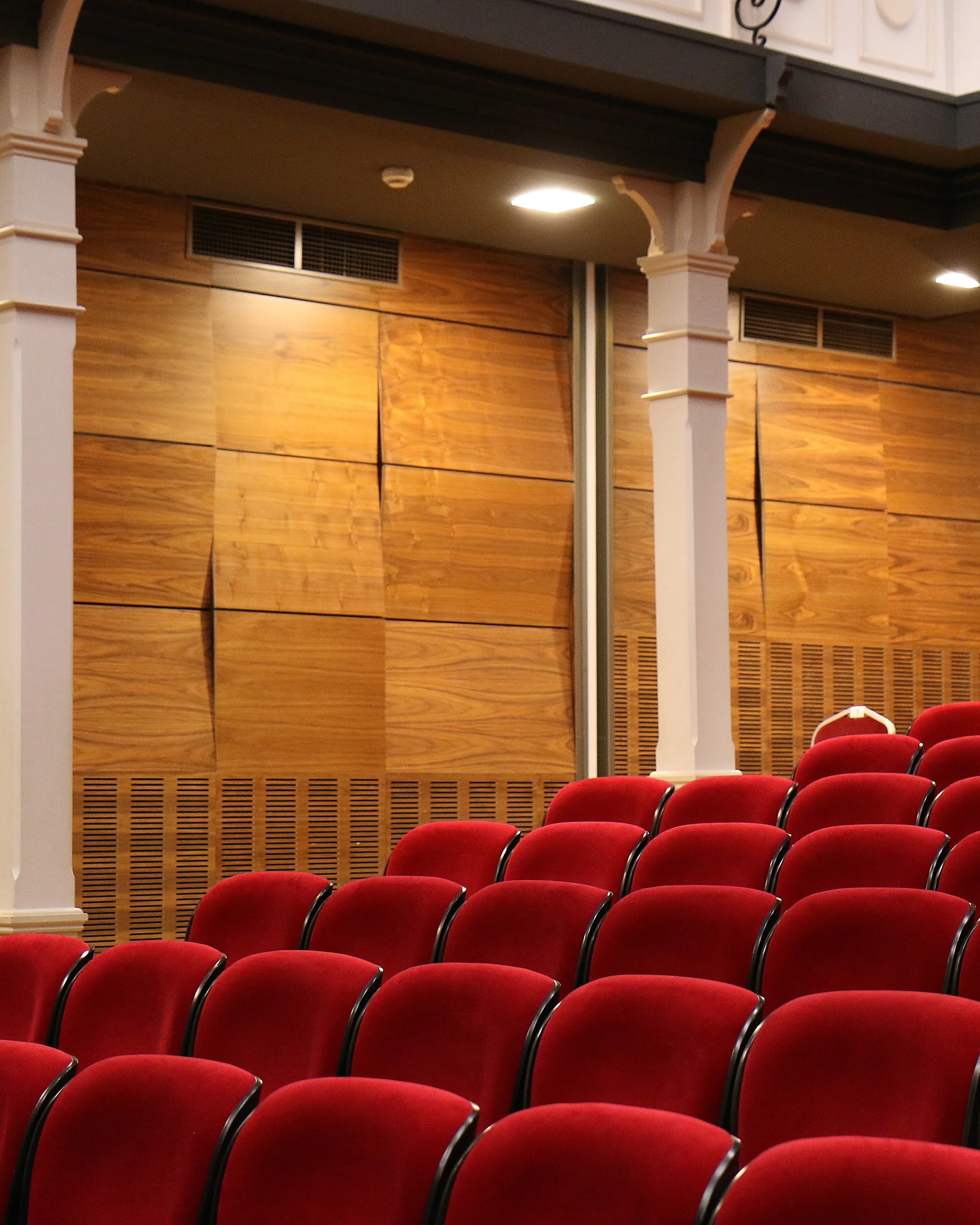 Pati de butaques d'un teatre. Font: Pixabay