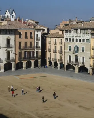 Plaça de Vic. Font: Wikipèdia Plaça de Vic. Font: Wikipèdia
